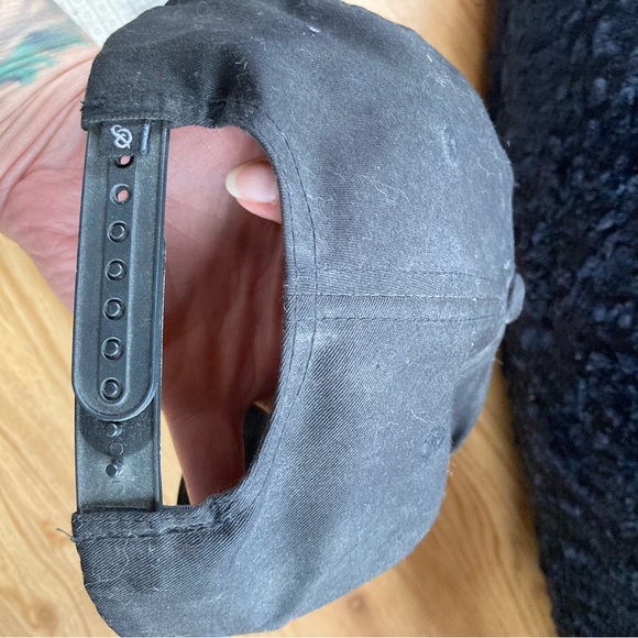 Primitive x Playboy SnapBack - Picture 4 of 6